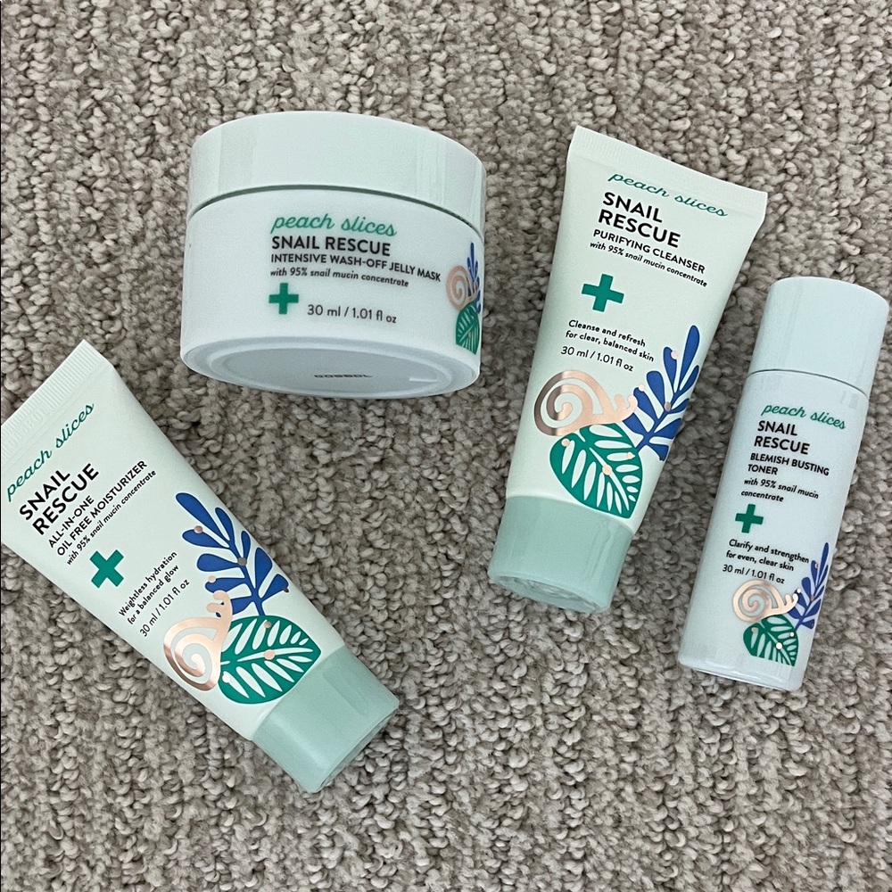 Peach Slices Snail Rescue Skincare Set - 30 ml. size